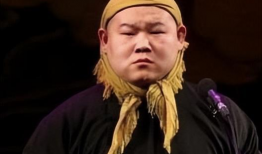 岳云鹏吃瓜爆料图片高清,高清图片揭秘娱乐圈幕后真相